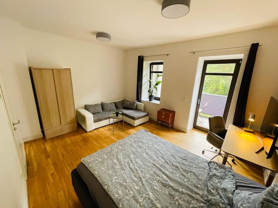 Charmante Wohnung Im Gruenen Leipzig Extérieur photo